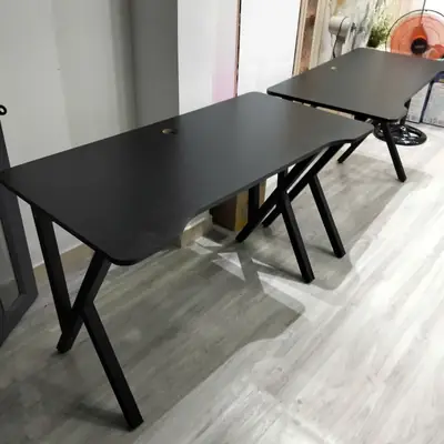 Bàn gaming K2 - ảnh thực tế từ khách hàng 9