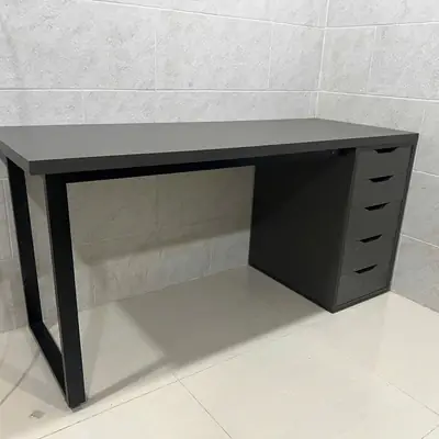 Bàn Ikea 1 tủ 5 ngăn - ảnh thực tế từ khách hàng 3