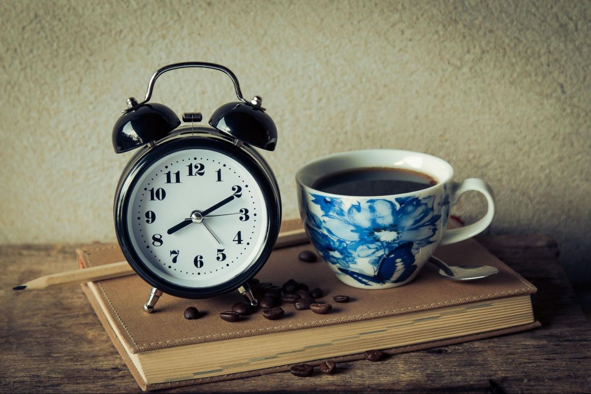 Đồng hồ để bàn mang vẻ đẹp hoài cổ, tinh tế