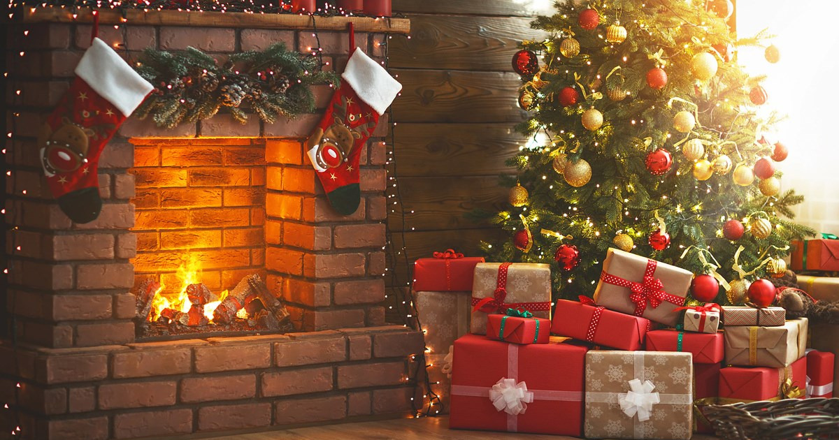 Decor văn phòng Noel cần chú ý đến sự hợp lý, thẩm mỹ và chi phí